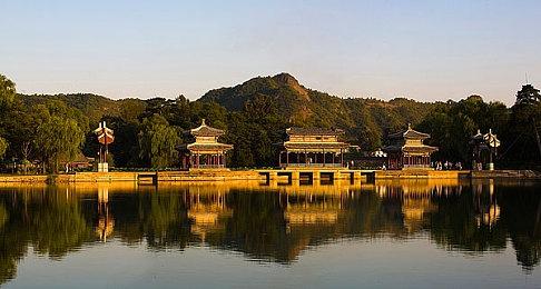 新的《变形金刚》游戏开发中 2023年发售